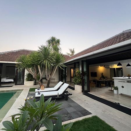 Villa The Mia Bali Kerobokan Exterior foto