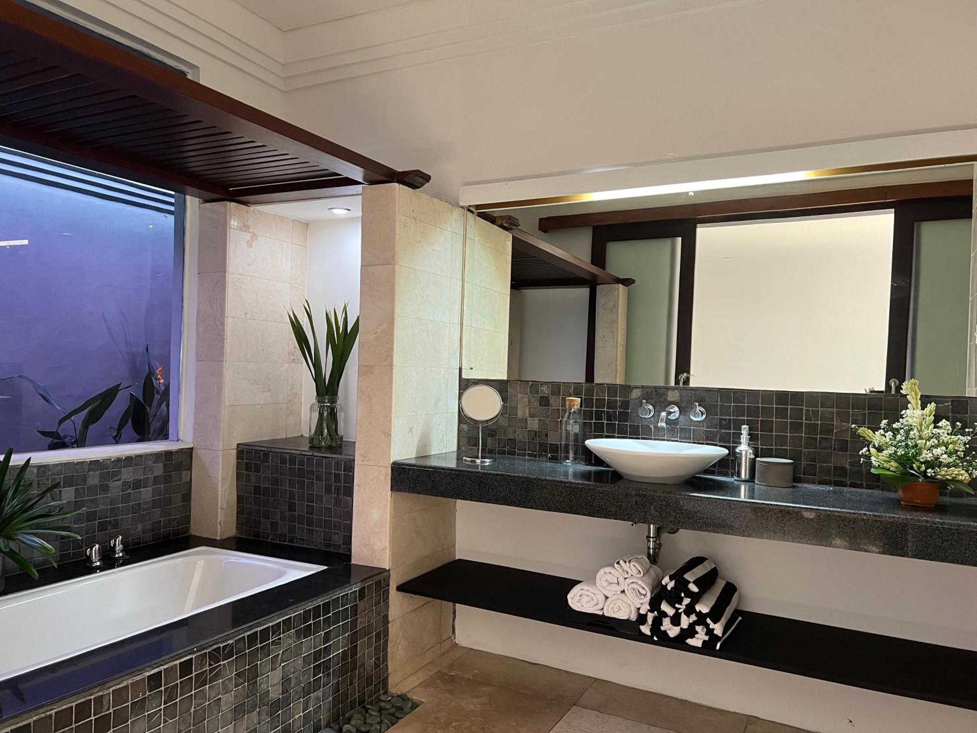Villa The Mia Bali Kerobokan Exterior foto